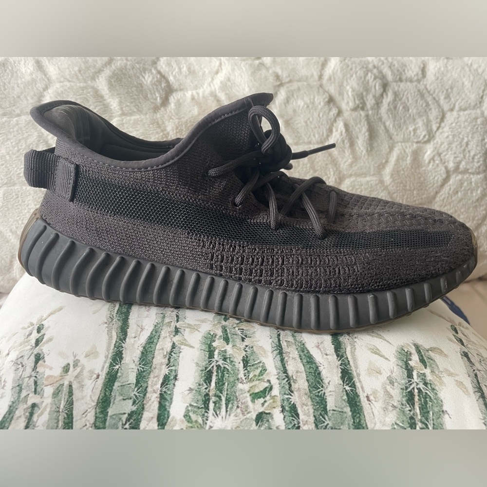 Yeezy Boost 350 V2 Cinder